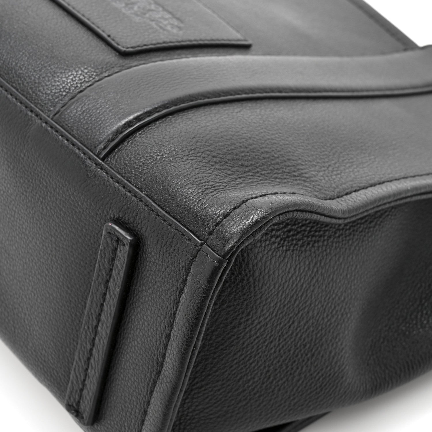 Grained Calfskin Medium The Tote Bag Black