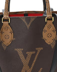 Reverse Monogram Giant Onthego PM