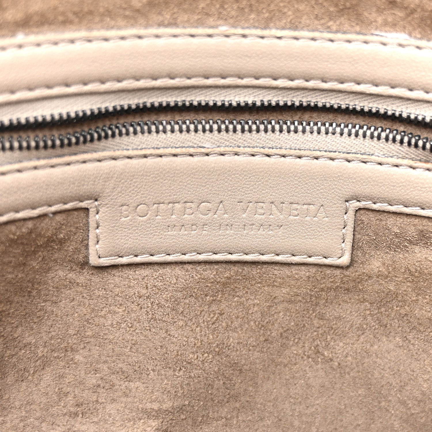 Nappa Intrecciato Nodini Crossbody Messenger Steel