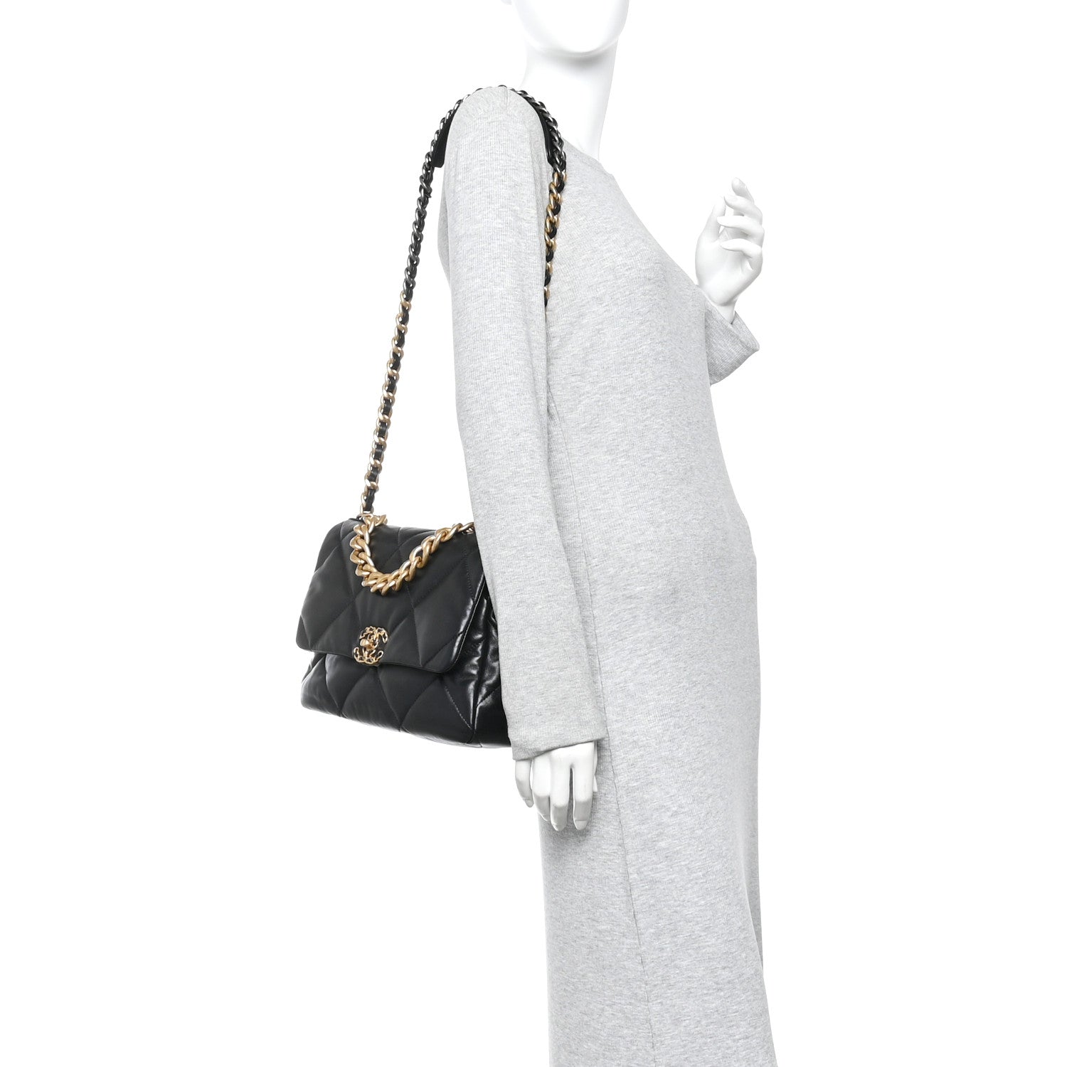 Lambskin Quilted Large CHNL 19 Flap Black