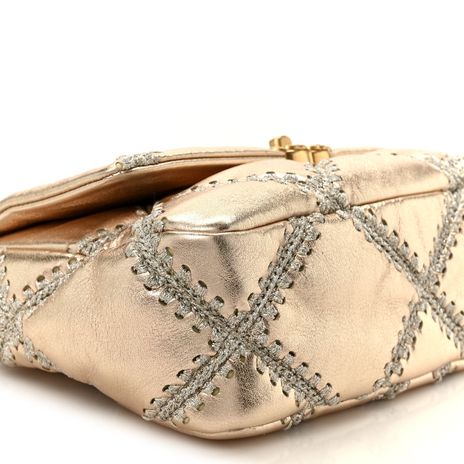 Metallic Calfskin Crochet Medium CHNL 19 Flap Gold