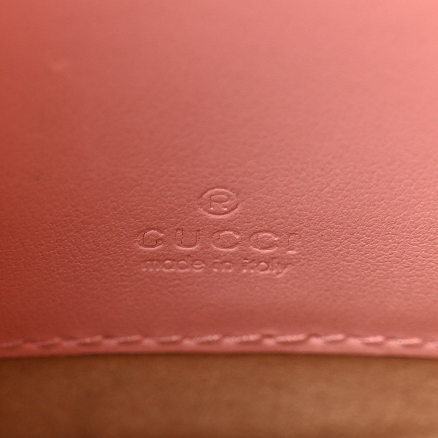 Calfskin Matelasse Mini GG Marmont Crossbody Bag Wild Rose